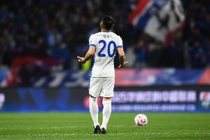 kaiyun-足球报谈中超争冠：很可能从去年的双雄争霸变为五强混战