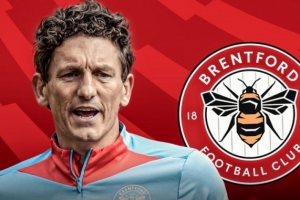 开云在线-小蜜蜂主帅：比赛本来就难我们自己还上难度 对目前引援满意