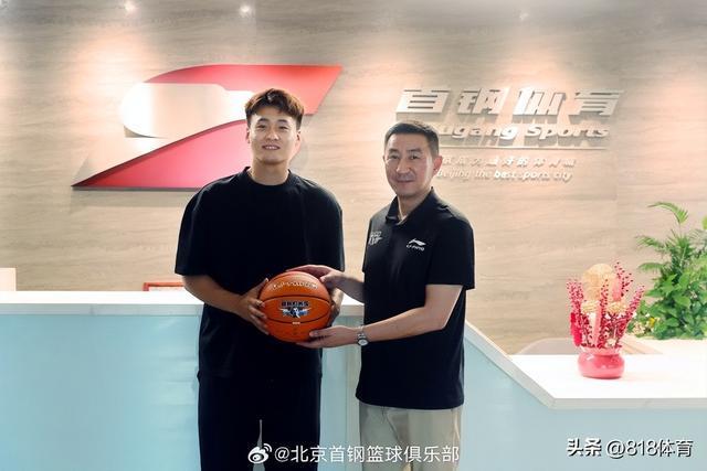 赵睿:新疆2年先后骨裂、大腿肌肉撕裂和膝伤 外界不理解我心存感恩