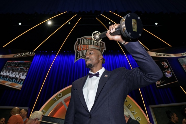 开云登录-霍华德：我可能进不了75大 但我现在是名人堂成员